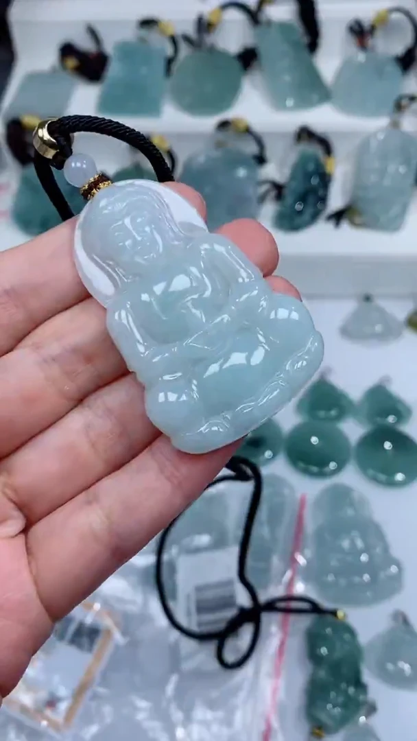 颈饰未镶嵌翡翠吊坠
