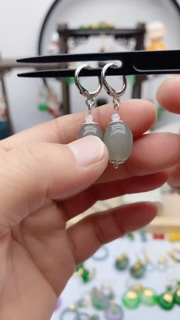 未镶嵌和田玉耳饰60