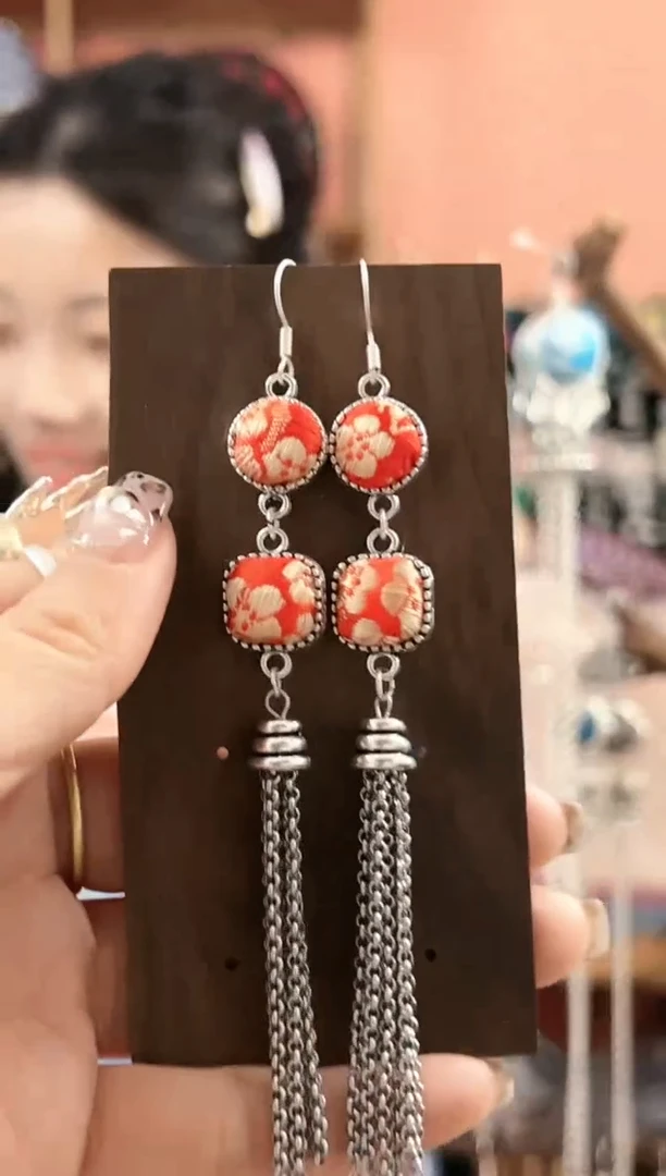 【闪购商品】织绣民族风老绣饰品388