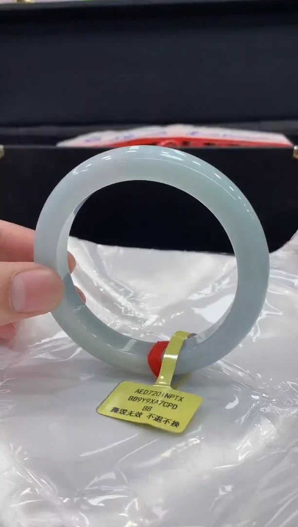 未镶嵌手镯翡翠翡翠手镯