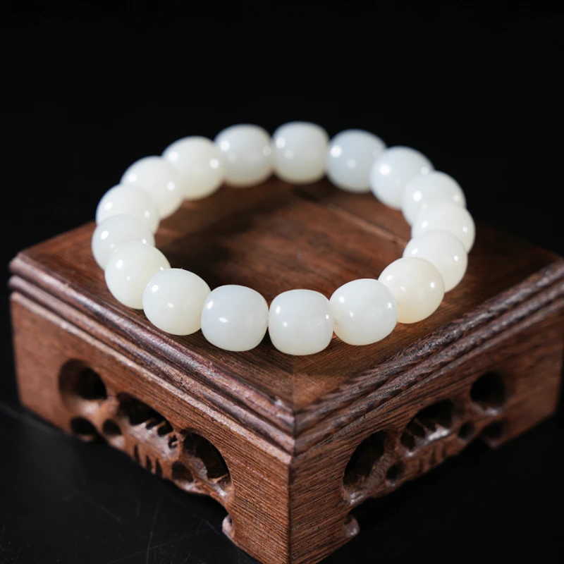 lot57 和田玉白玉老型珠手串/QG51222-184416 保利山东