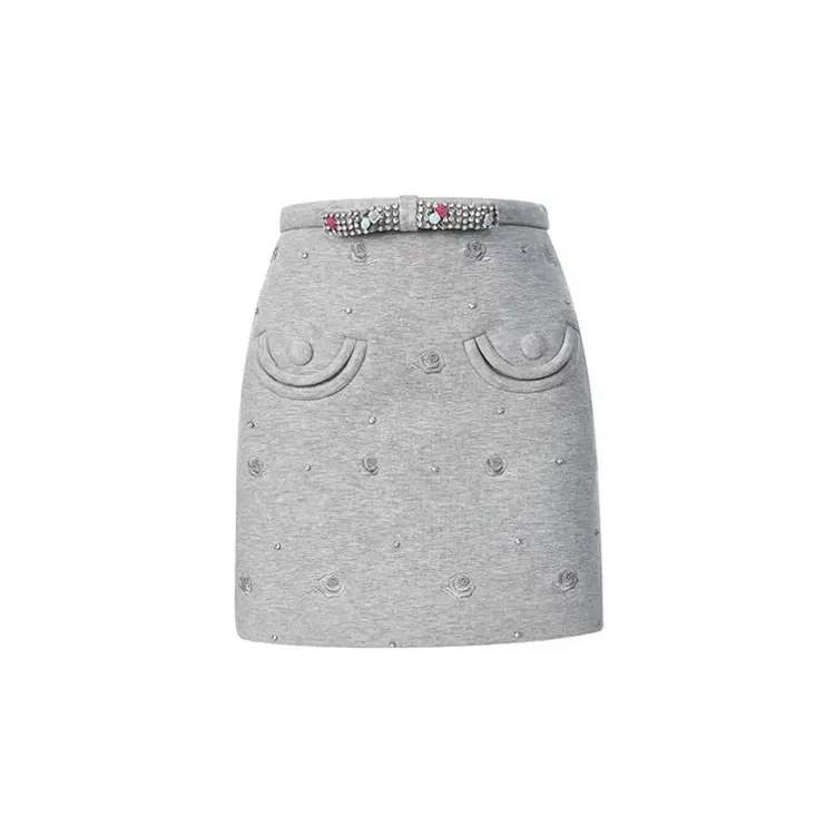 LeFame/拉飞姆2024年秋新华丽玫瑰花装饰运动风半裙LF24Q21SS282