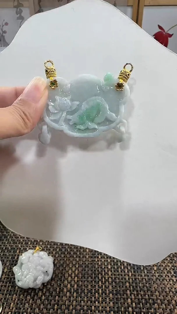 翡翠未镶嵌颈饰满佳38翡翠 未镶嵌 颈饰
