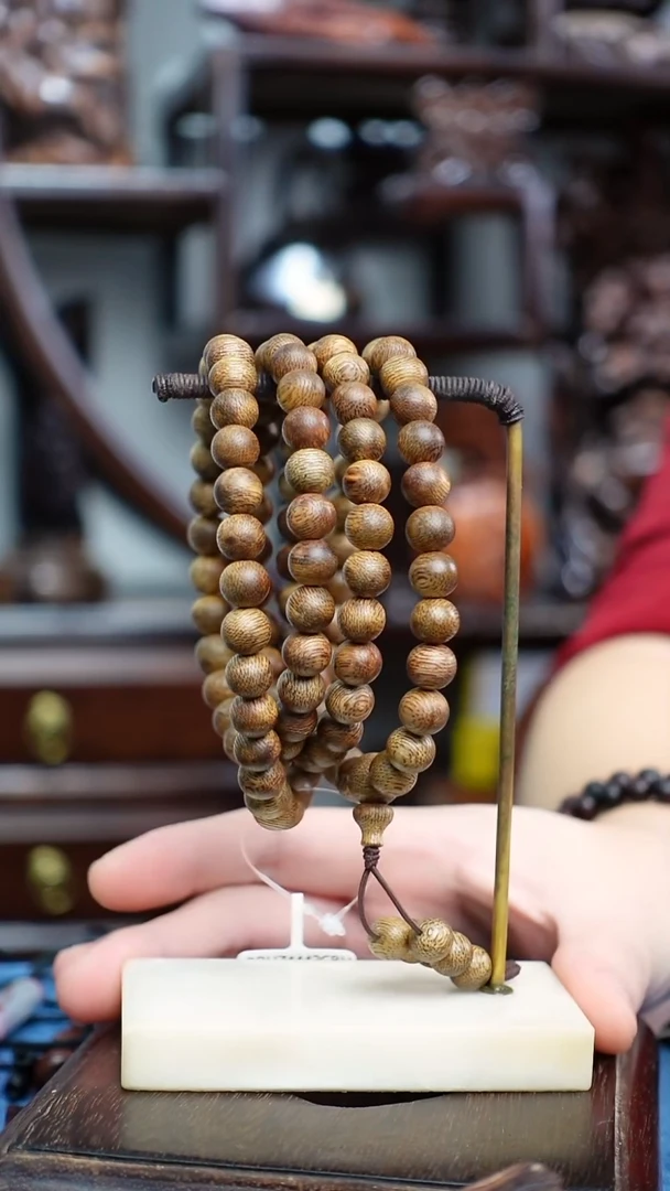 木樱****公海南沉-香0.8x108+白木香规格手串