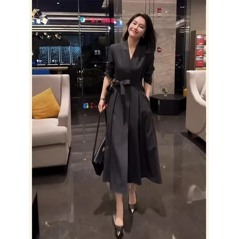 大码秋季气场强大女神范法式气质长裙高级感胖mm黑色西装连衣裙子