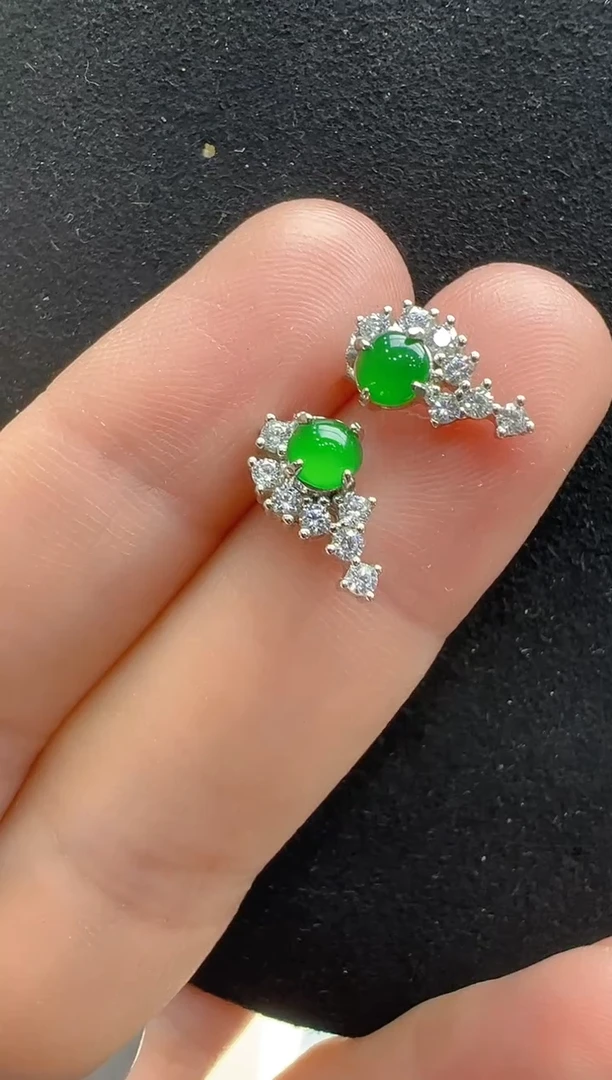 【闪购商品】翡翠耳饰银S925镶嵌多样性发货拍一发一