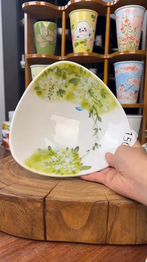 瓷片景德镇手绘釉中彩（食品级）三角盘1501