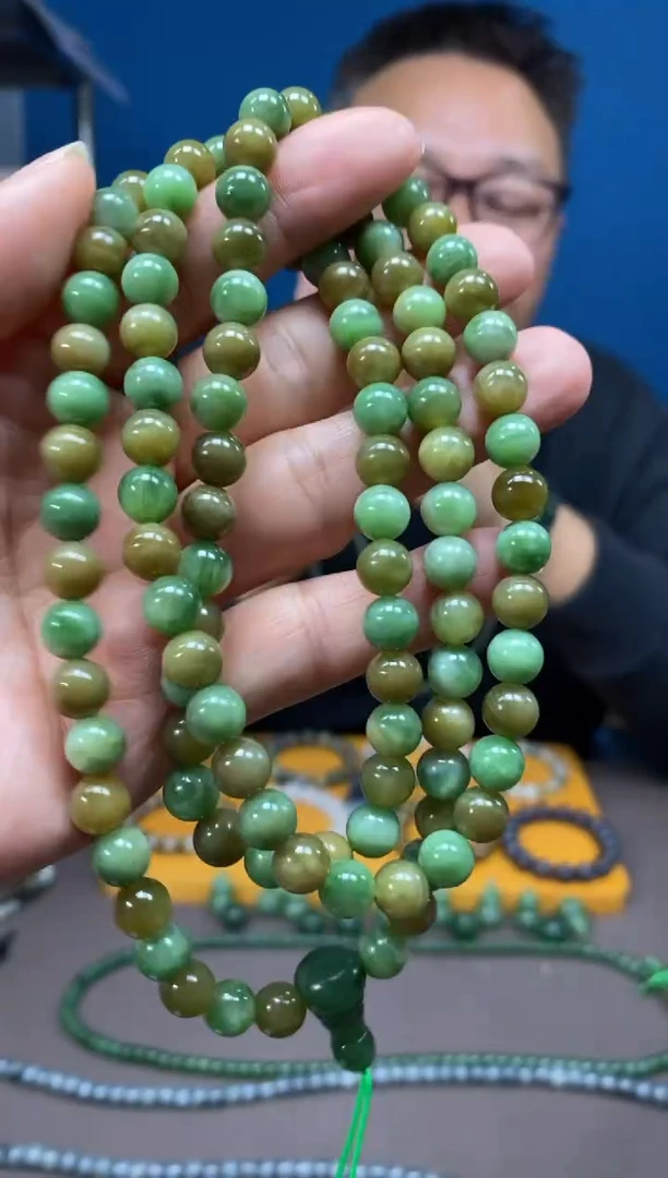 颈饰未镶嵌和田玉颜色多样性发货拍一发一