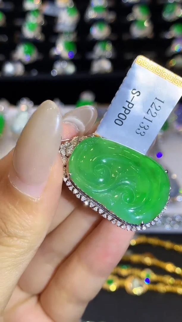 翡翠18K金镶嵌吊坠(不含链)多样性发其一