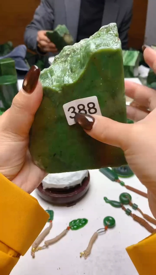 未镶嵌和田玉珠宝半成品11