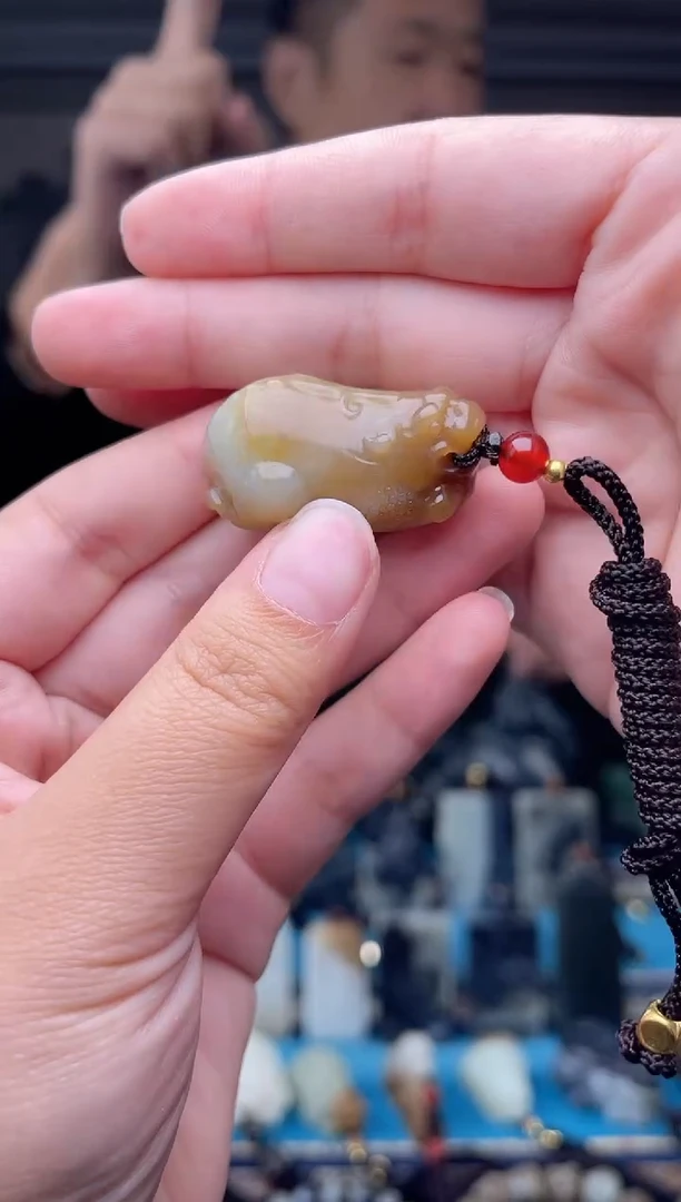 未镶嵌和田玉挂件1