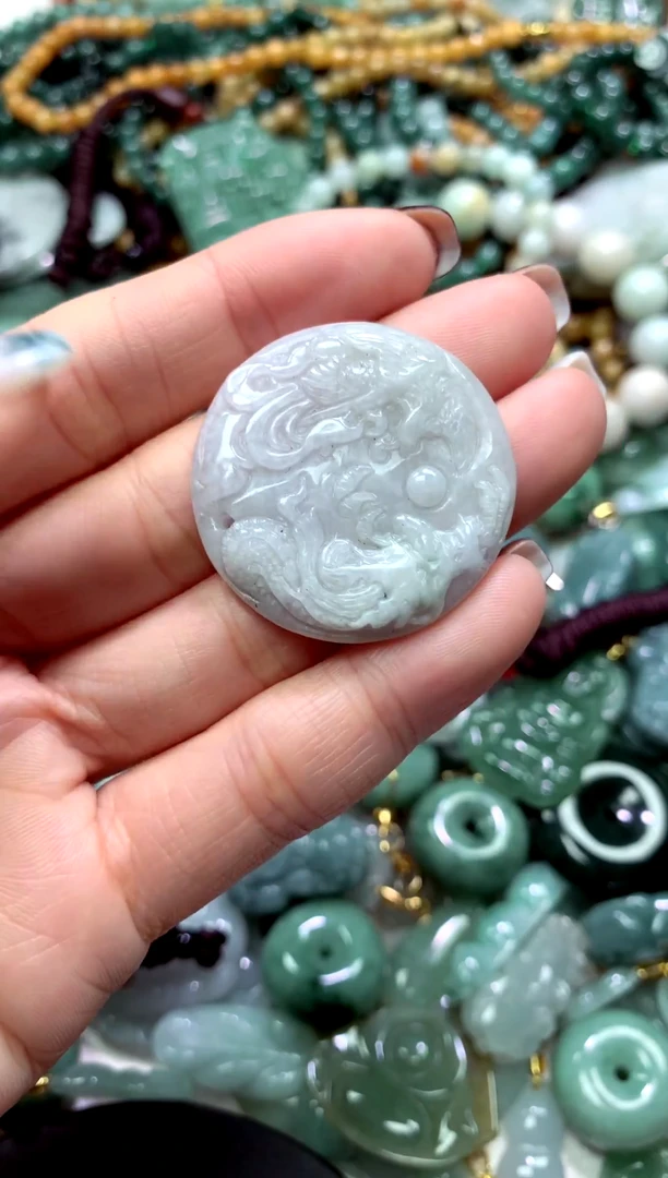 未镶嵌挂件翡翠1