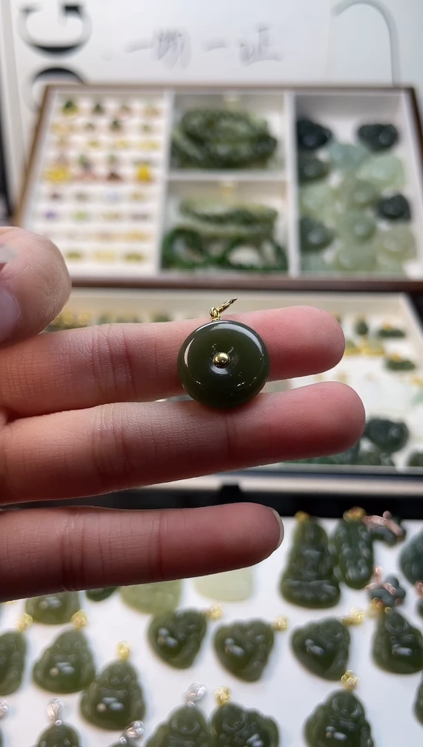 吊坠(不含链)银S925镶嵌和田玉 吊坠(不含链) 银S925镶嵌 和田玉