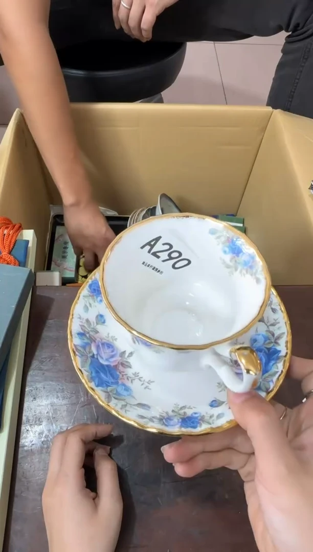 其他卓****r290...中古产品谨慎参拍