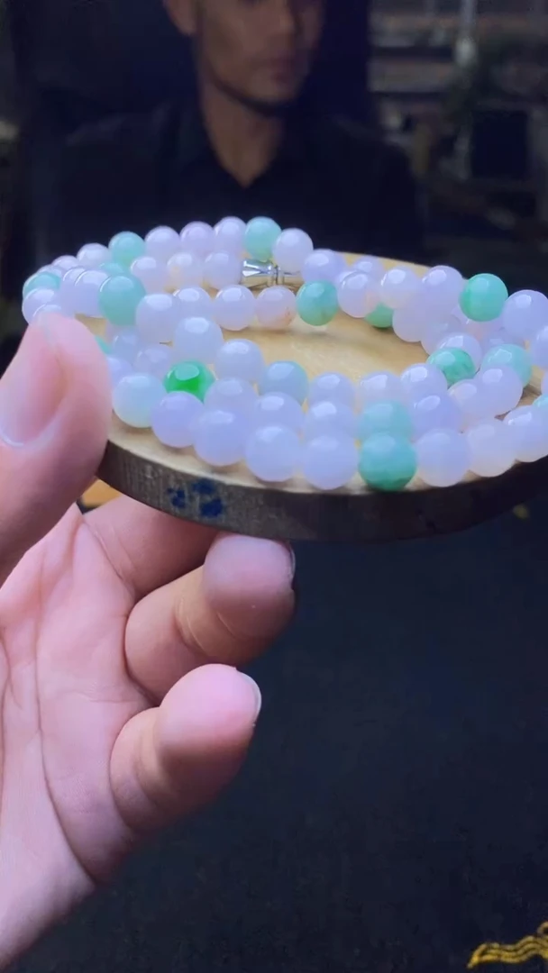 定制翡翠未镶嵌天然缅甸A货翡翠，多样性发货，拍一发一