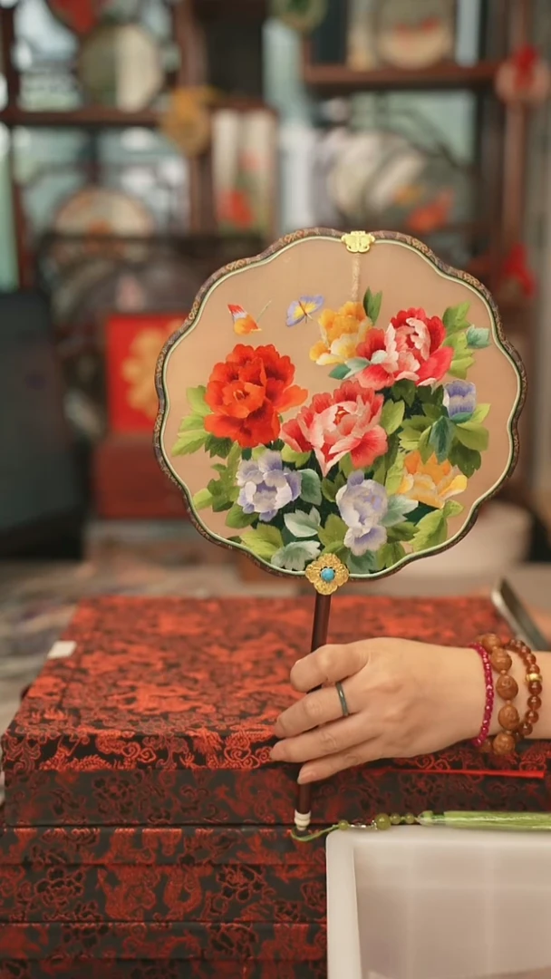 扇子团扇 绣花双面非遗
