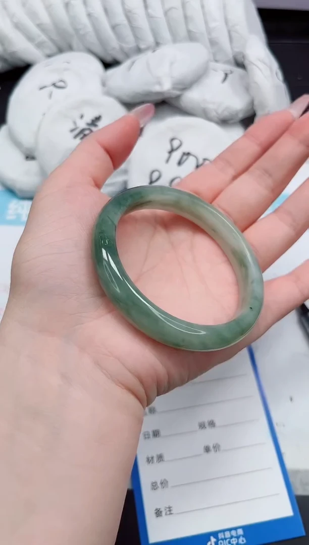石英质玉手镯未镶嵌95-57.8