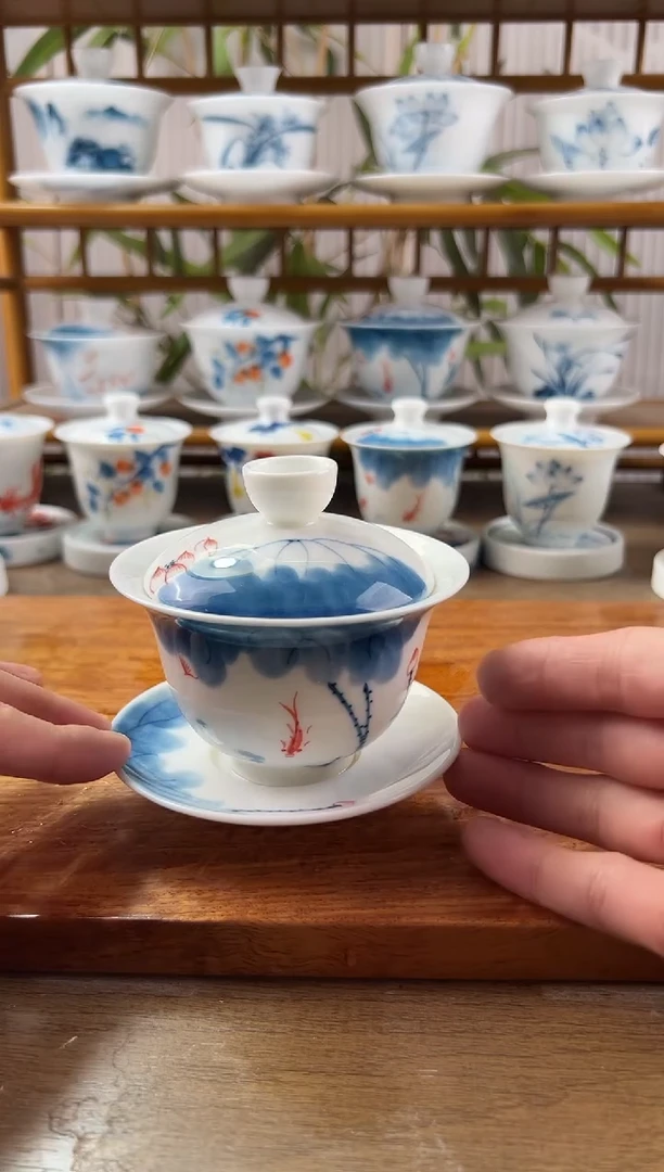 微瑕线条莲150ml三才盖碗