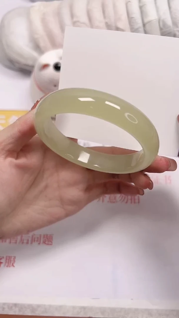 石英质玉手镯未镶嵌a291-61.4