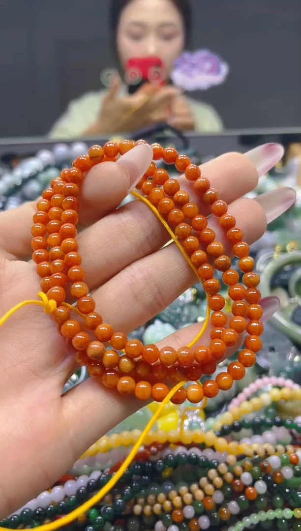 颈饰未镶嵌翡翠4MM/H/翡翠A货，一件也是批发价