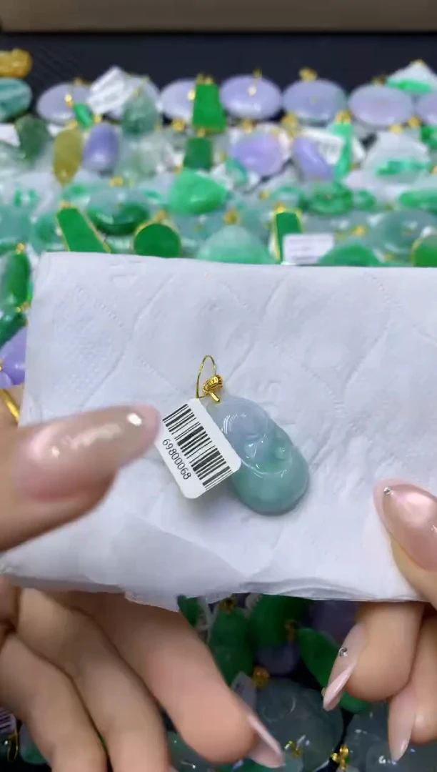 颈饰未镶嵌翡翠天然缅甸翡翠A货