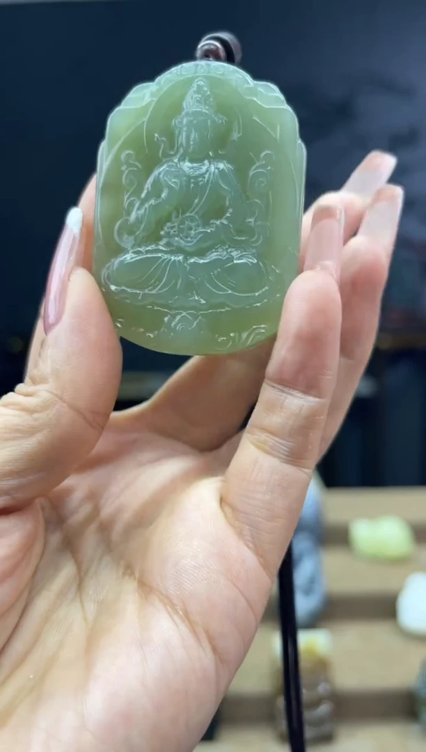 颈饰未镶嵌和田玉1