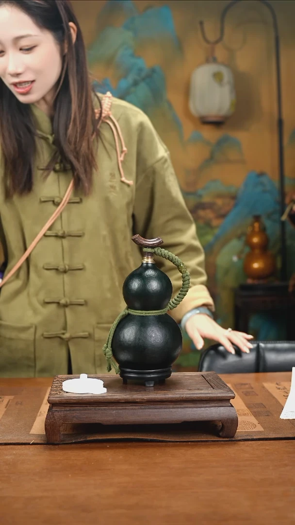 YF063简约大漆款天然酒葫芦（一物一拍）