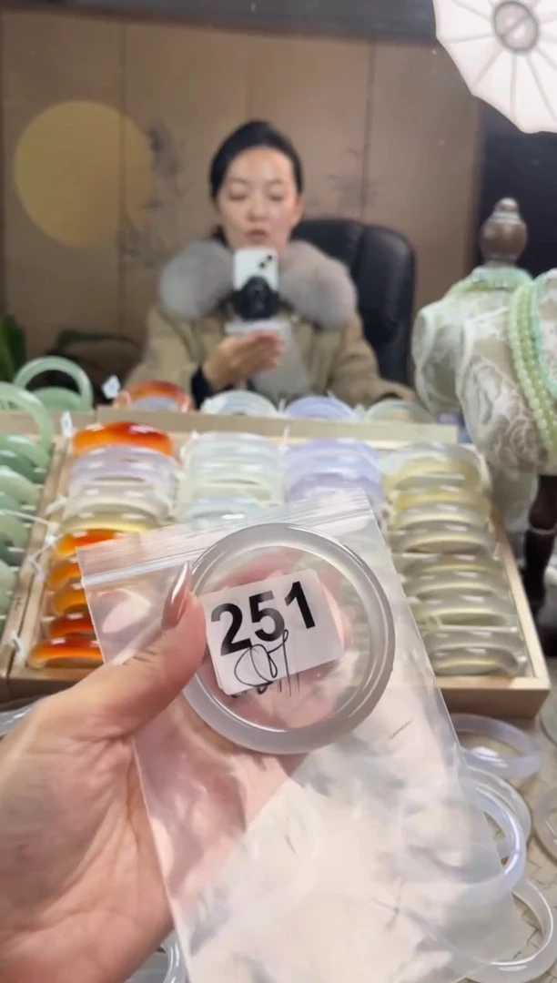 手镯玛瑙/玉髓未镶嵌251