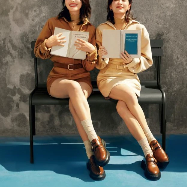 【迪】迪家香香变色T唇T恤膏