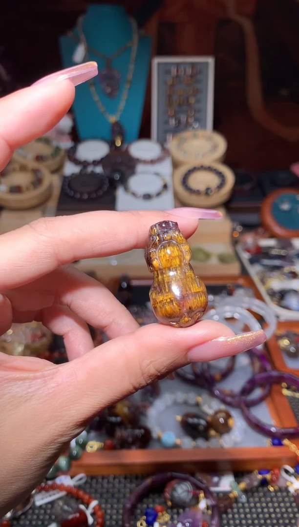 未镶嵌颈饰水晶玉*煻极光貔貅吊坠