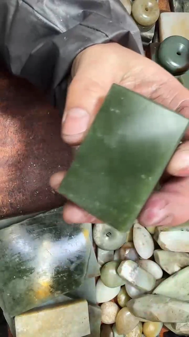 未镶嵌和田玉珠宝半成品1