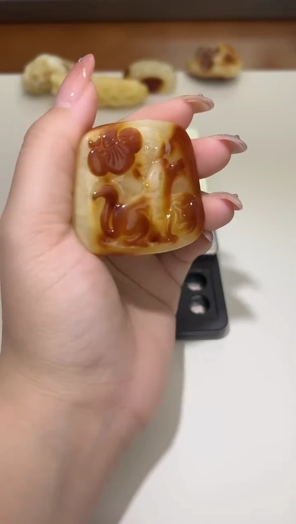 裸石琥珀未镶嵌琥珀蜜蜡吊坠