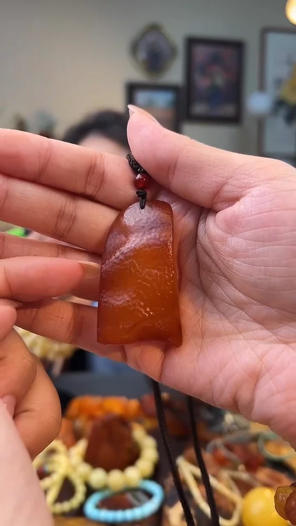 琥珀颈饰未镶嵌吊坠