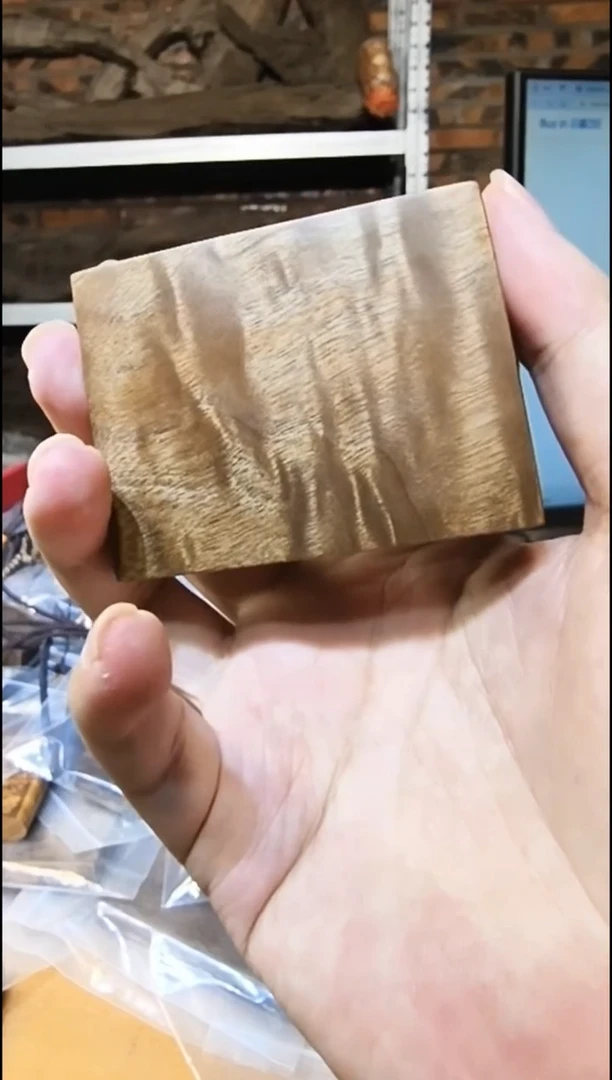 楠木（金丝楠）把件无事牌