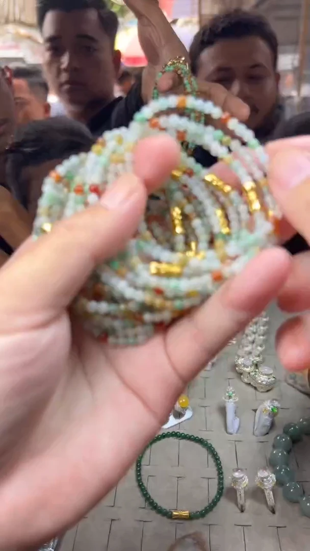 定制翡翠未镶嵌多样性随机发货，拍一发一