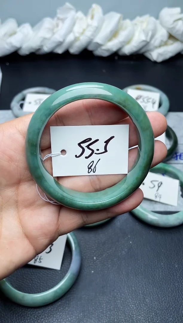 未镶嵌手镯翡翠86