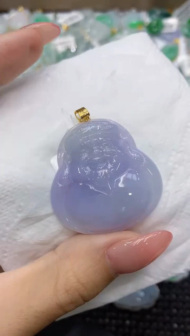 颈饰18K金镶嵌翡翠111111111111