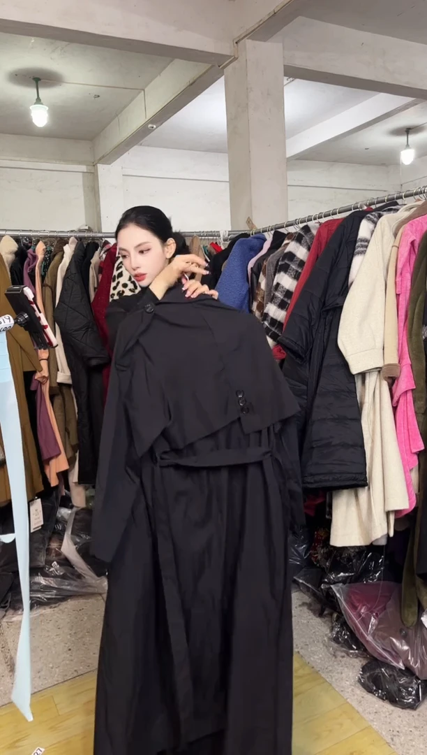 651闪购外套外披马甲打底裤子