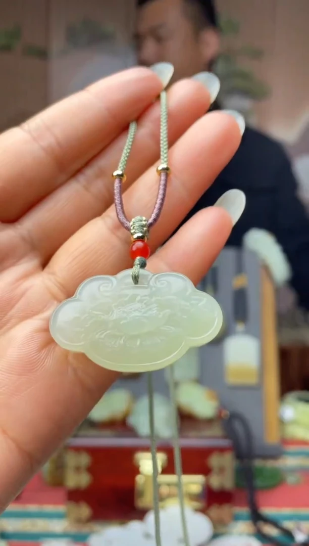 颈饰未镶嵌和田玉拍一发一