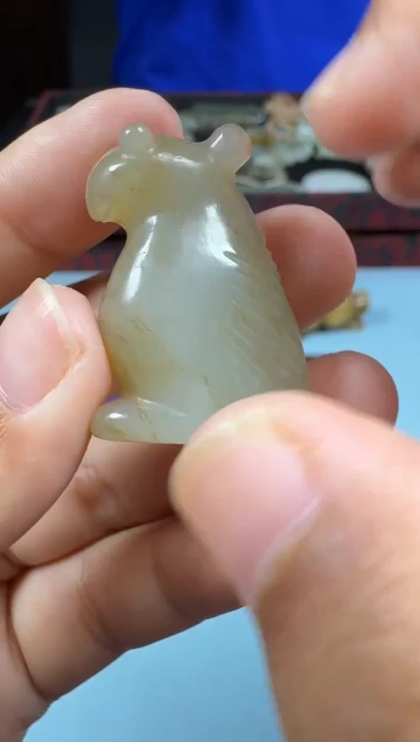 和田玉未镶嵌颈饰1