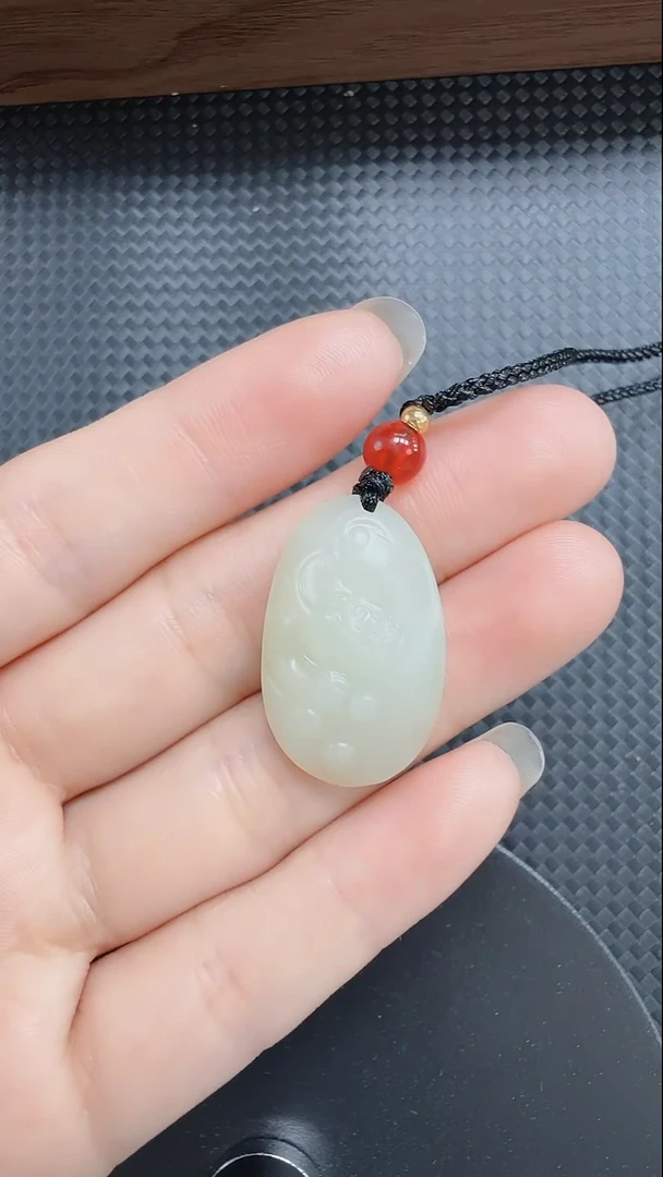 和田玉未镶嵌吊坠(不含链)135