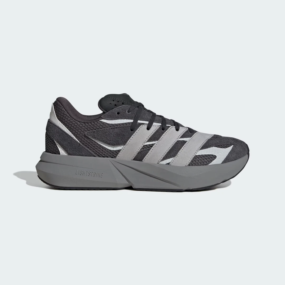 adidas 超轻稳定缓震回弹运动休闲鞋「流光跑鞋」JQ9972