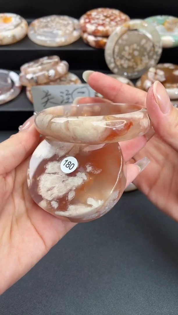 手镯玛瑙/玉髓未镶嵌石英质玉60圈(赠送镯心)圈口建议拍大