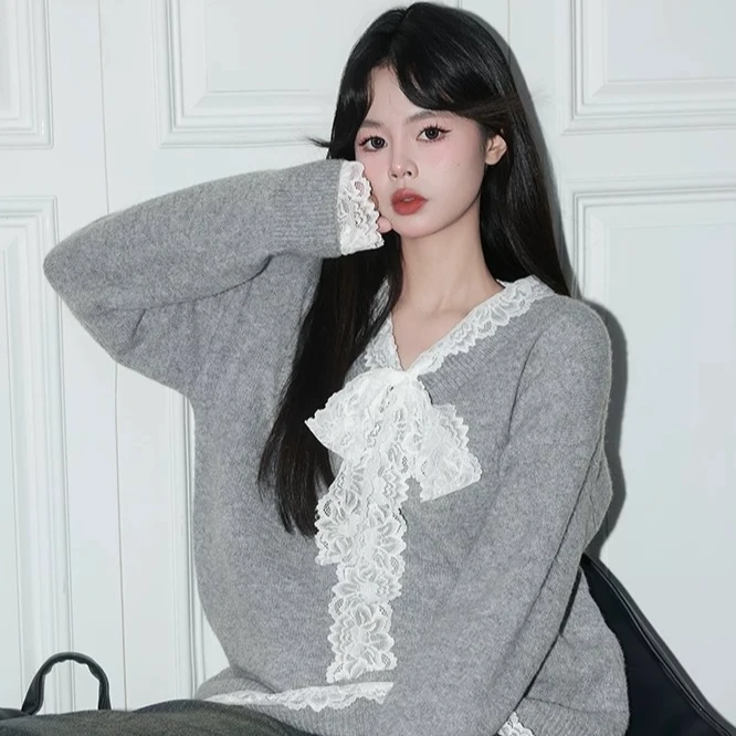 灰色假两件蕾丝拼接v领毛衣女秋冬中长款宽松慵懒软糯针织衫上衣