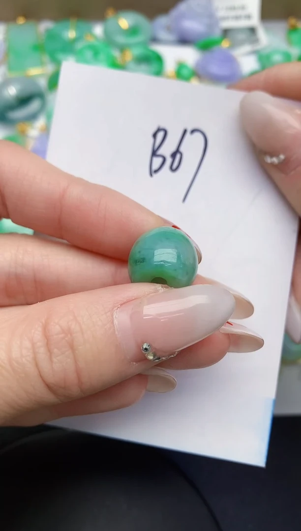 【闪购商品】翡翠颈饰未镶嵌00000000000