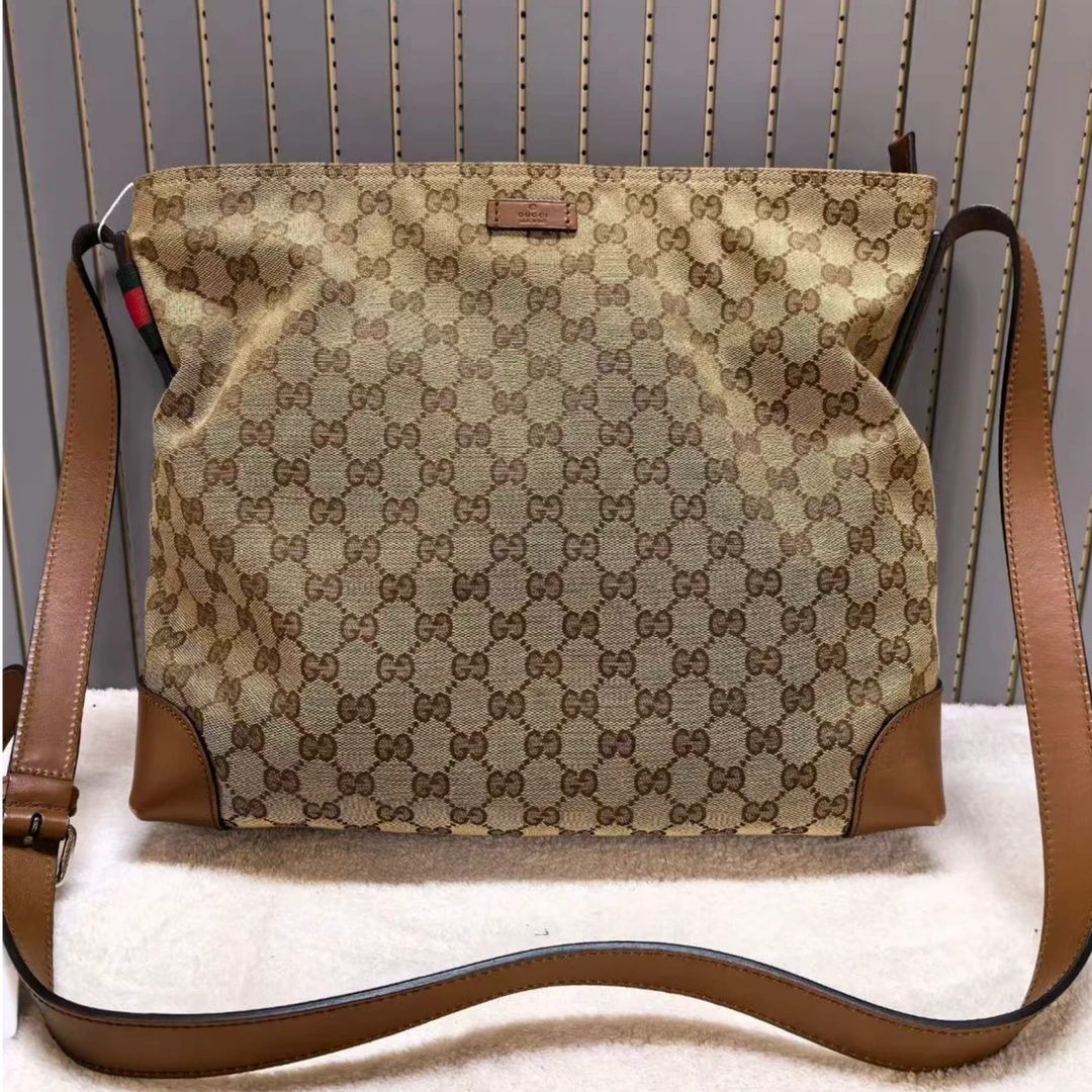 95新 GUCCI/古驰 【诗诗】Gucci 中古纸片包斜挎/BG22018440