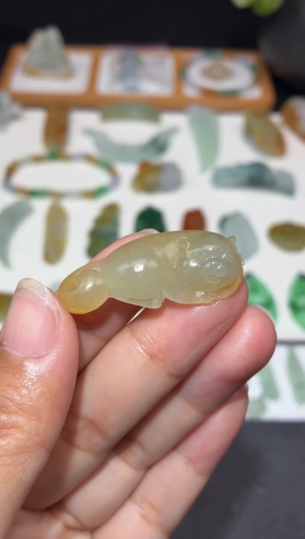 未镶嵌定制翡翠小猫