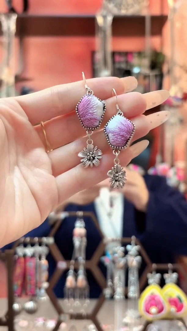 织绣云织谣民族风精美饰品  148