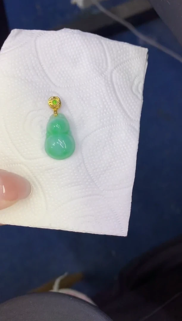 颈饰未镶嵌翡翠缅甸天然翡翠A货