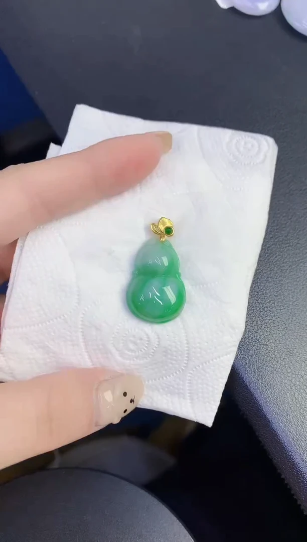 颈饰未镶嵌翡翠缅甸天然翡翠A货